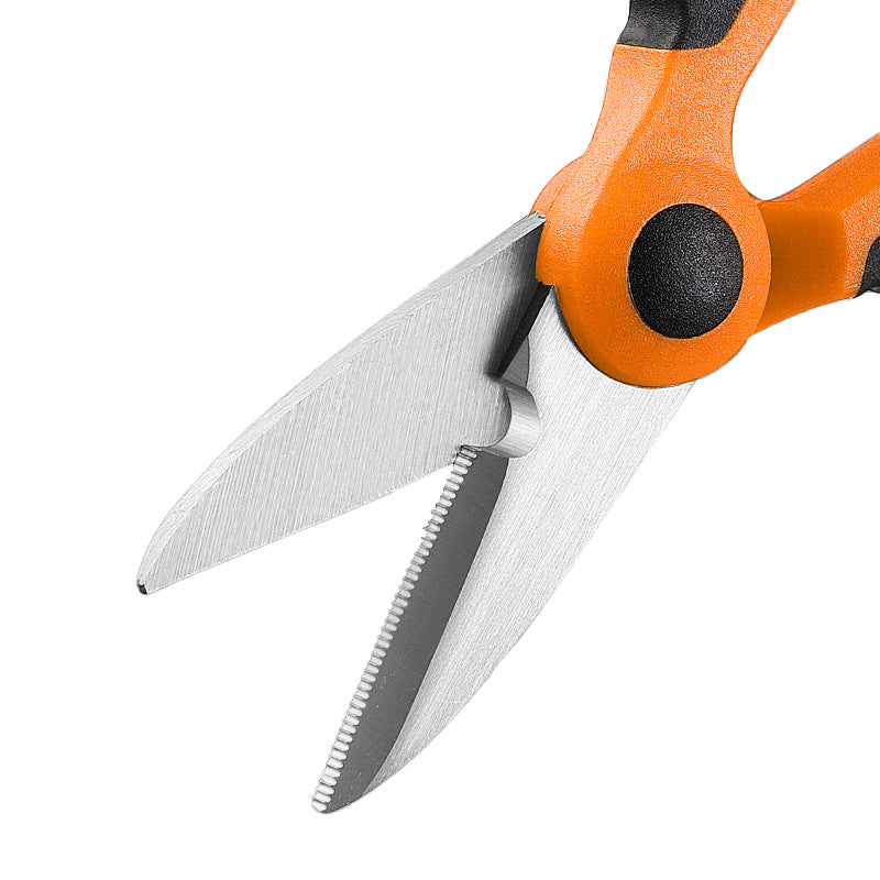 Scissors for professional braided lines, with serrated edges and stainless steel construction, versatile for fly fishing